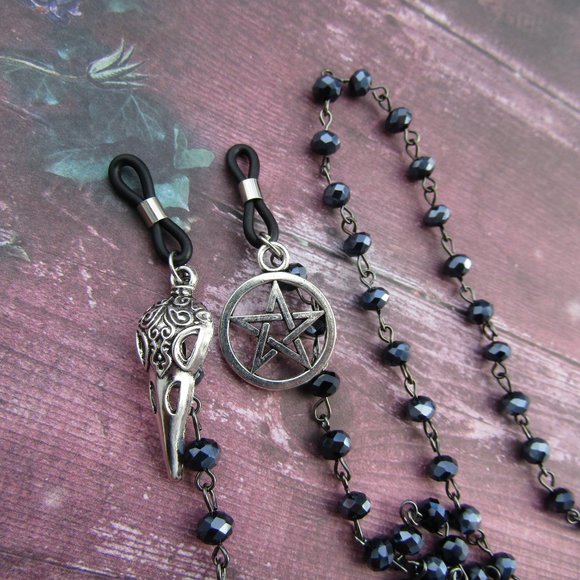 Mallgoth Spooky Bitch Glasses Chain Raven Crow Bird Skull Design - Picture 2 of 4